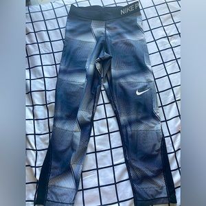 Nike pro leggings